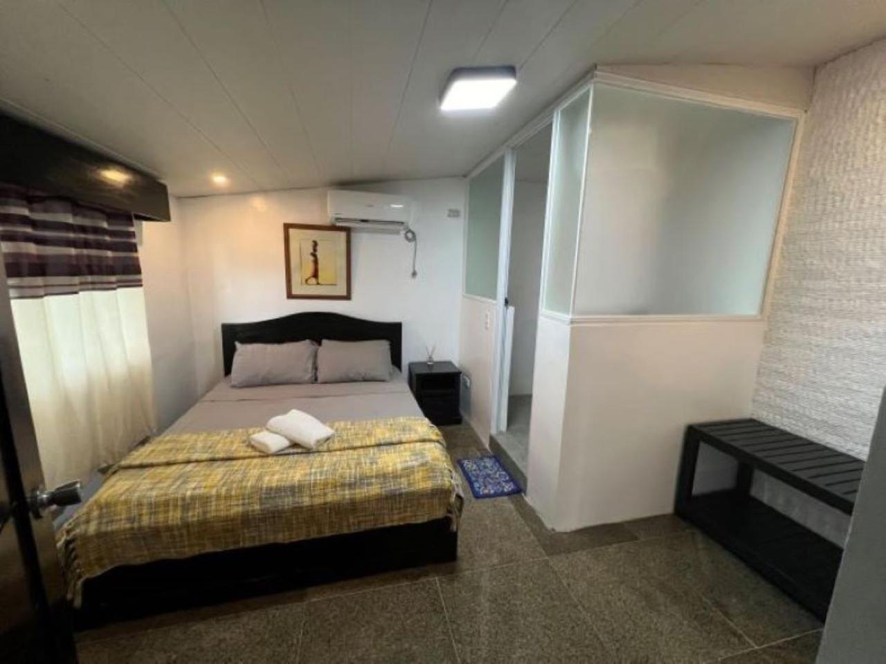 Casa Cecilia Hotel Bantay Экстерьер фото